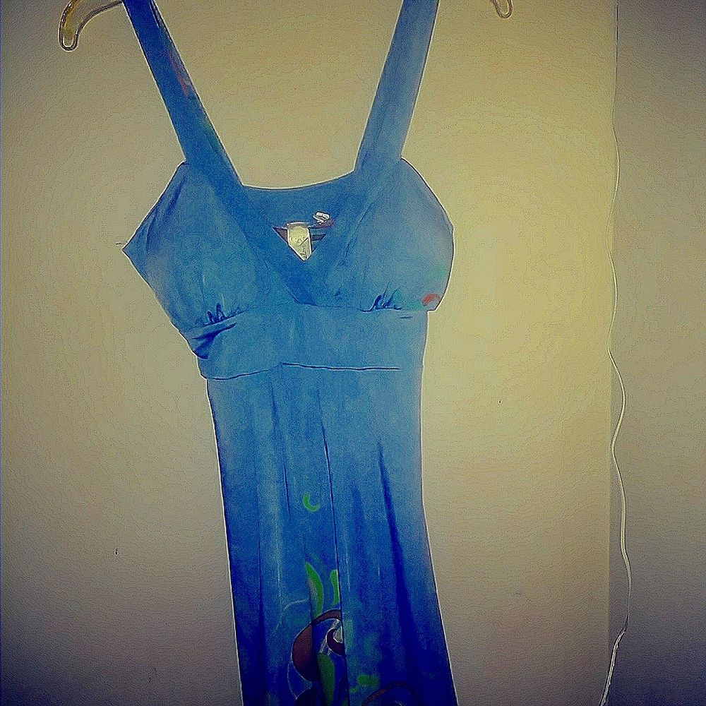 Dress - Picture 4 of 4